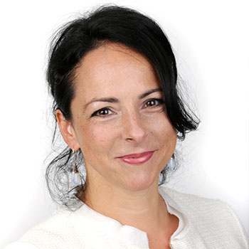 dr bajnok eva alakorvoslas